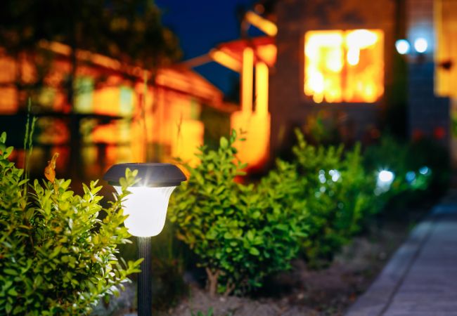 LED garden light housing for backyard and park